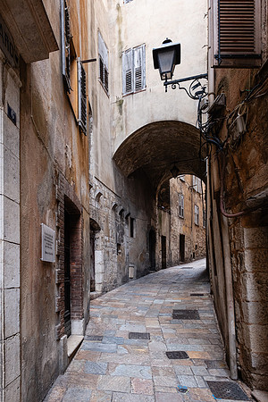 Grasse-19