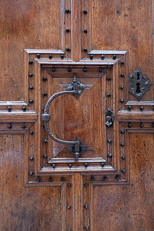 Aix Knocker