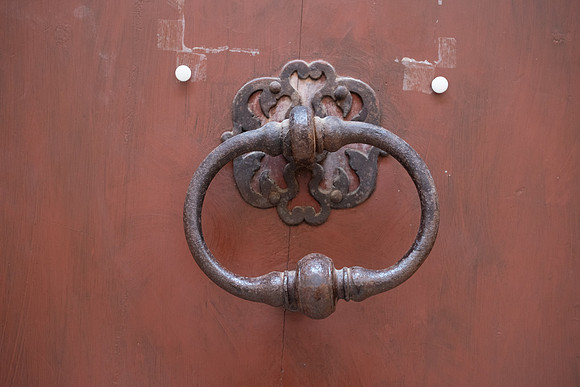 Aix Knocker