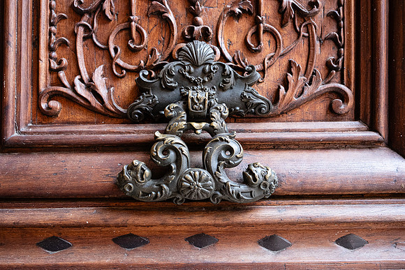 Aix Knocker