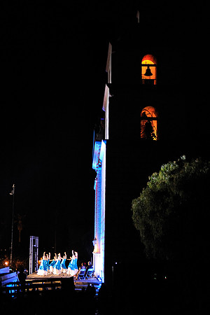 La Fiesta Pequena,  Santa Barbara Mission