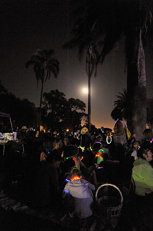 La Fiesta Pequena,  Santa Barbara Mission